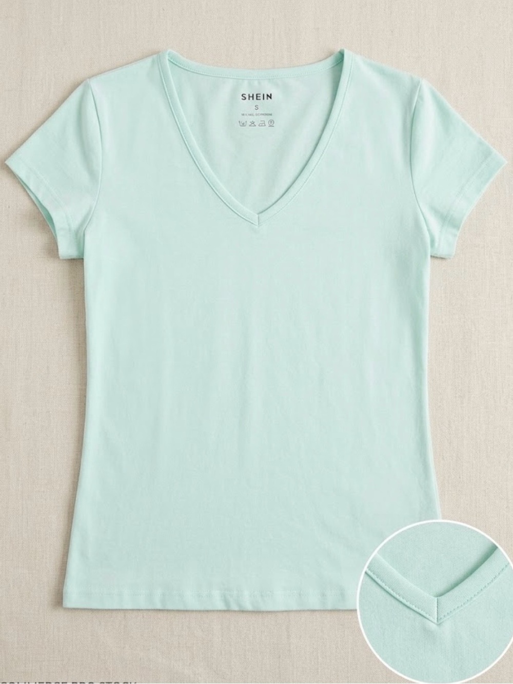 SHEIN Light Mint Green V-Neck T-Shirt – NWOT
Brand: SHEIN